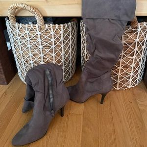 Scrunch heeled boots
